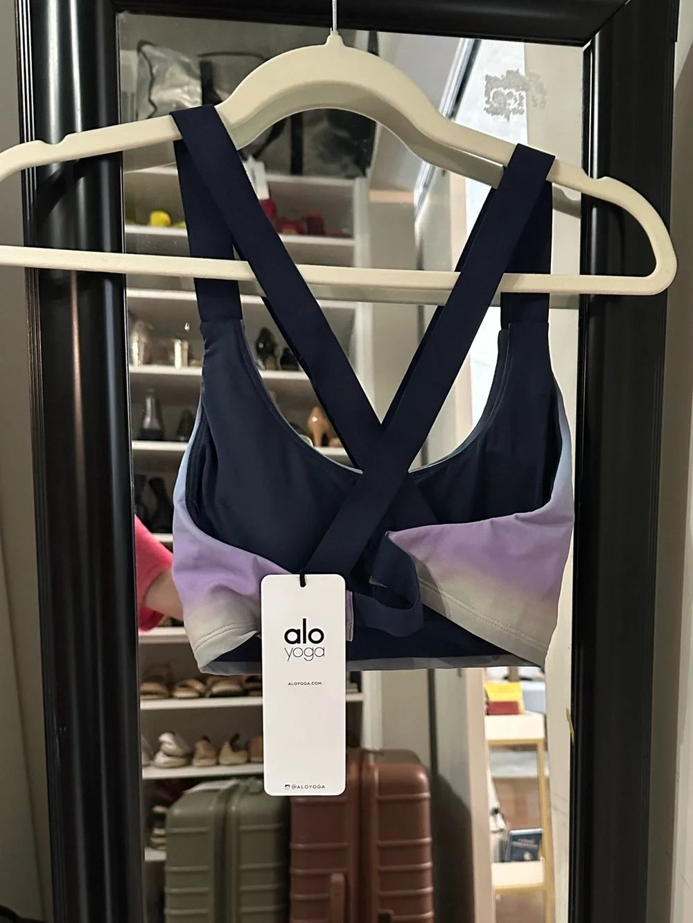 NWT Alo Sunset Yoga Vapor Gradient Dusk Take Charge Bra in Dusk Sky - S